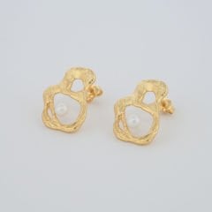 Lea Doğal İncili Asimetrik Gümüş Küpe