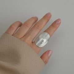 Sabina Ayarlanabilen Büyük Oval Gümüş Yüzük