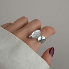 Noa Oval ve Yuvarlak Şeklinde Gümüş Yüzük