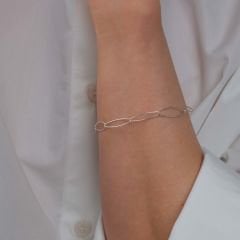 Lucy Oval Zincirli Gümüş Bileklik