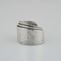 Mikela Sarmal Şeklinde Ayarlanabilir Gümüş Yüzük