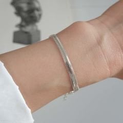 Nina Yassı Balıksırtı Zincir Gümüş Bileklik