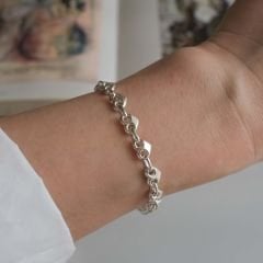 Kalp Detaylı Gümüş Bileklik