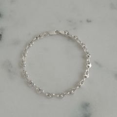 Kalp Detaylı Gümüş Bileklik