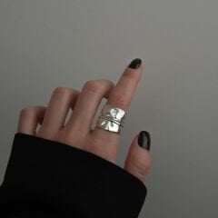 Vanessa  Ayarlanabilir Avangart Gümüş Yüzük