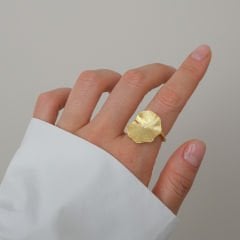 Evelyn Çiçek Form Yüzük