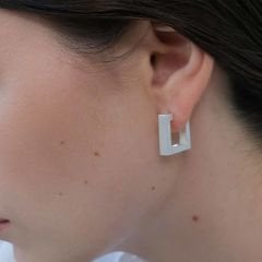 Kare Şeklinde 925 Ayar Gümüşten Minimal Küpe